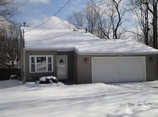 1929 Maurice St, Cuyahoga Falls, OH 44221
