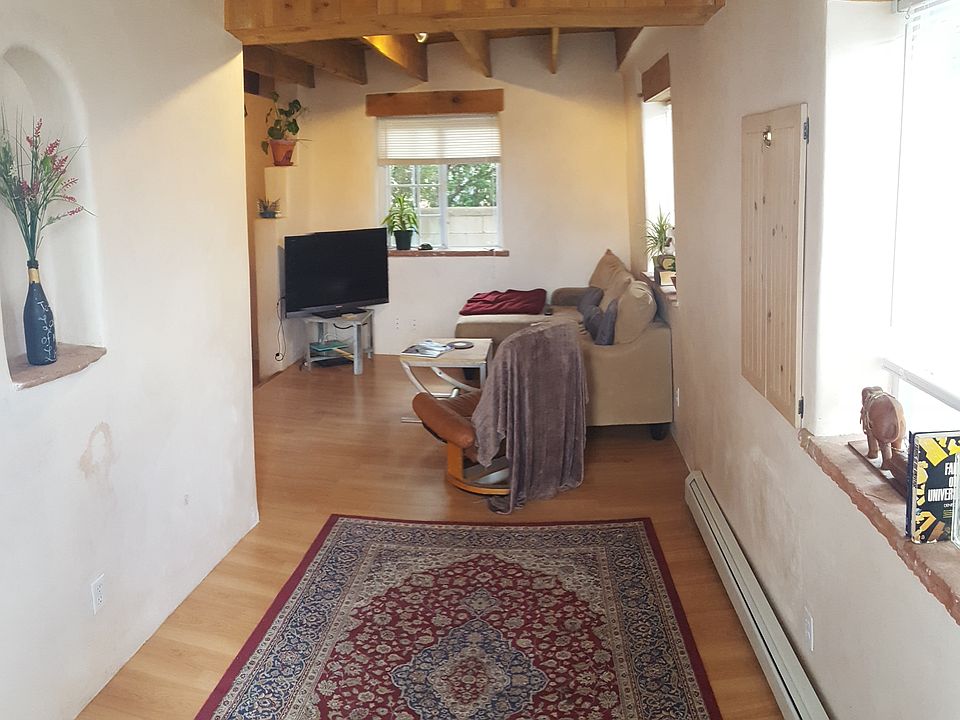 Foyer to Living Area