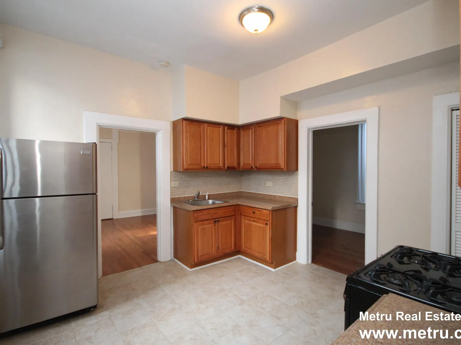 2346 W McLean Ave — Photo 3