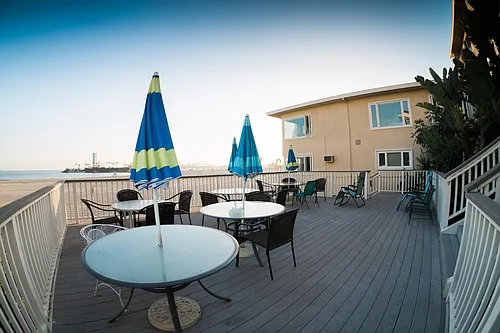 1078 E Ocean Blvd Photo 1