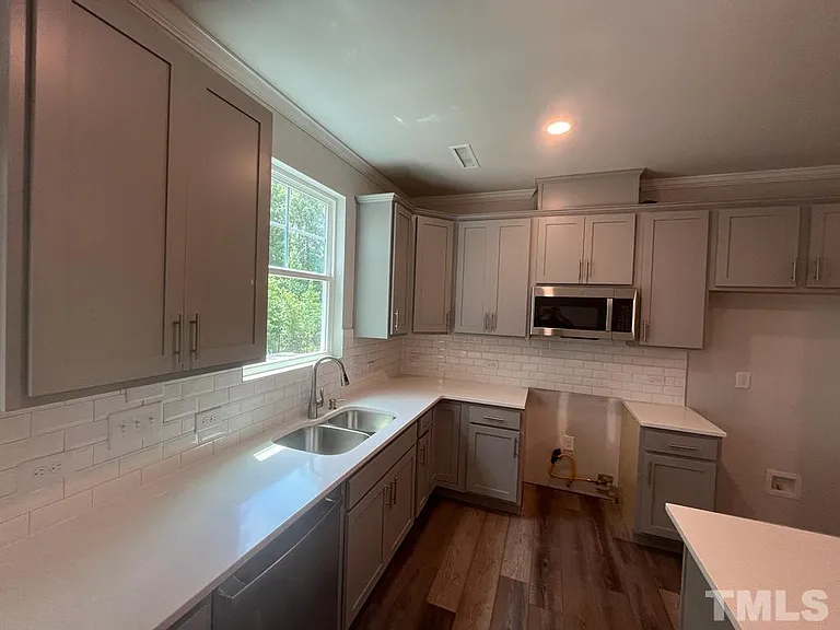 328 Hazy Hills Ln — Photo 18