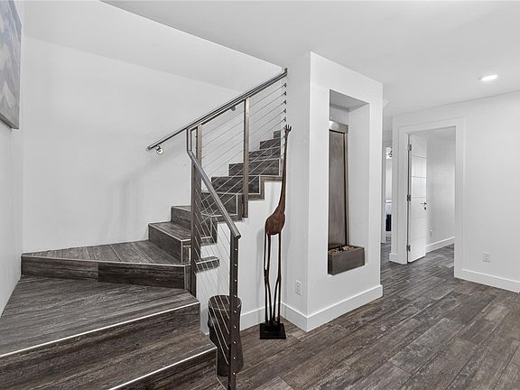 5th image of 14836 Granada Dr #102