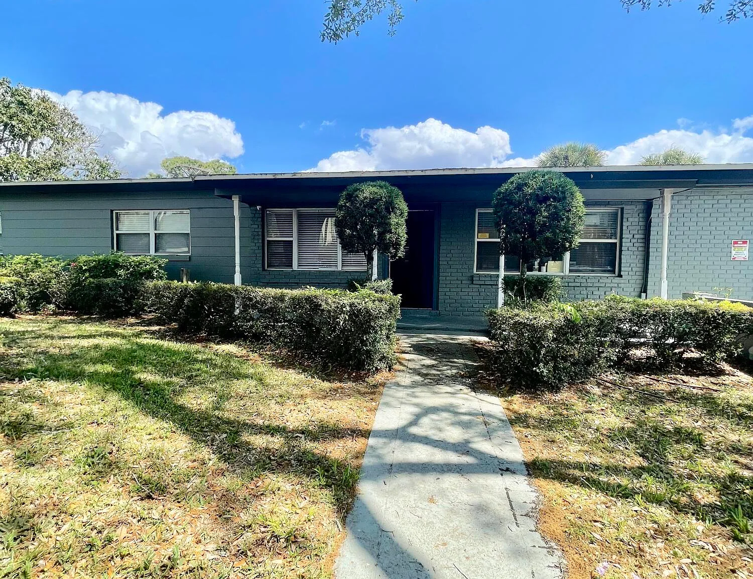 3 bed, 1.0 bath, 2168 sqft, $1,700 — Photo 1