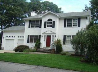 6 Middle St, North Providence, RI 02911