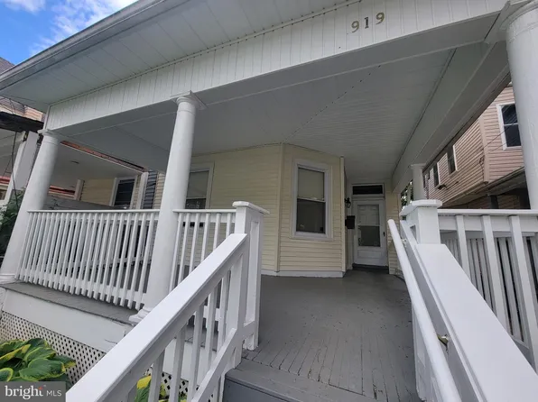 919 Carteret Ave, Trenton, NJ 08618