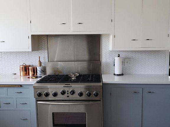 4th image of 100 Rincon Way