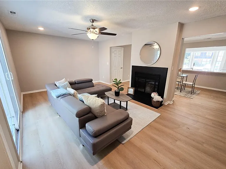 635 Biltmore Dr — Photo 9