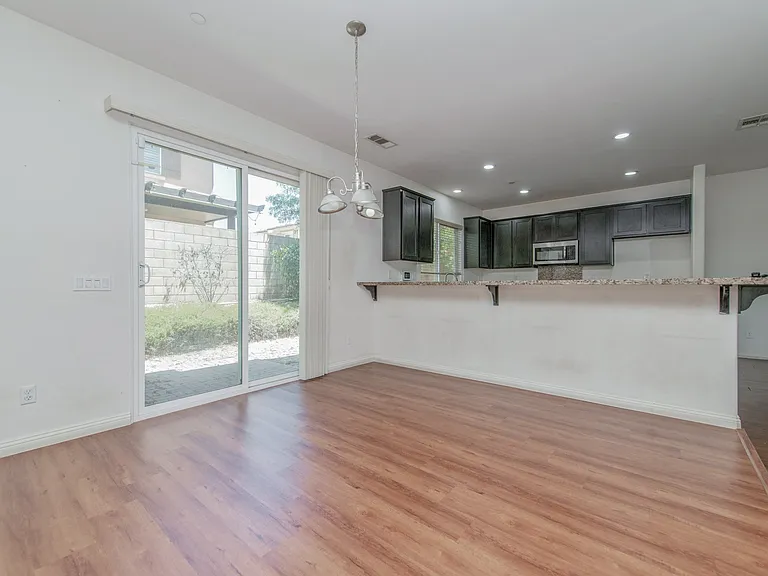 6954 Stanza Ct — Photo 5