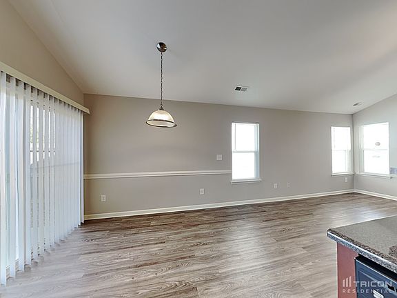 4th image of 3637 Ernie Dr