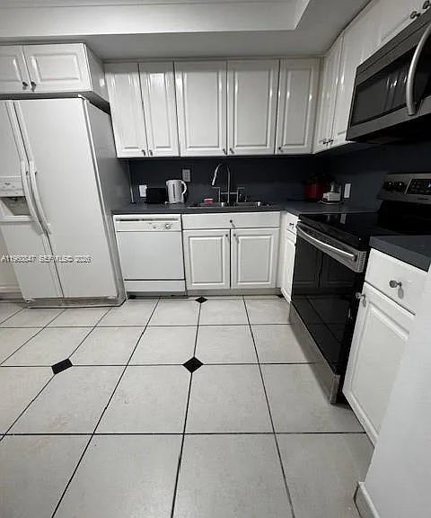 100 Bayview Dr #319 — Photo 7
