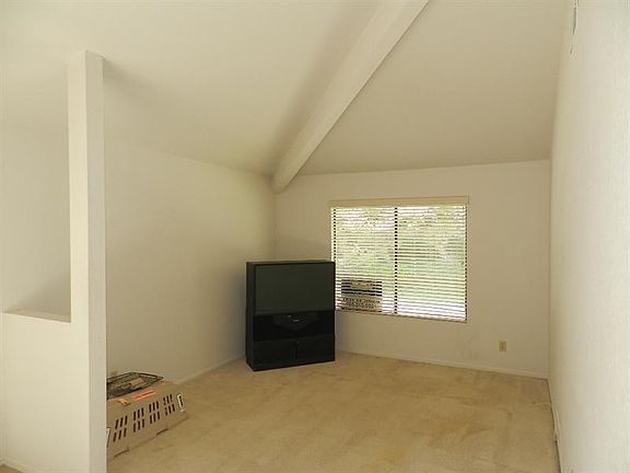 2nd image of 980 Lupine Hills Dr Unit 85
