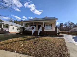 110 Burke Cir, Mooresville, NC 28115