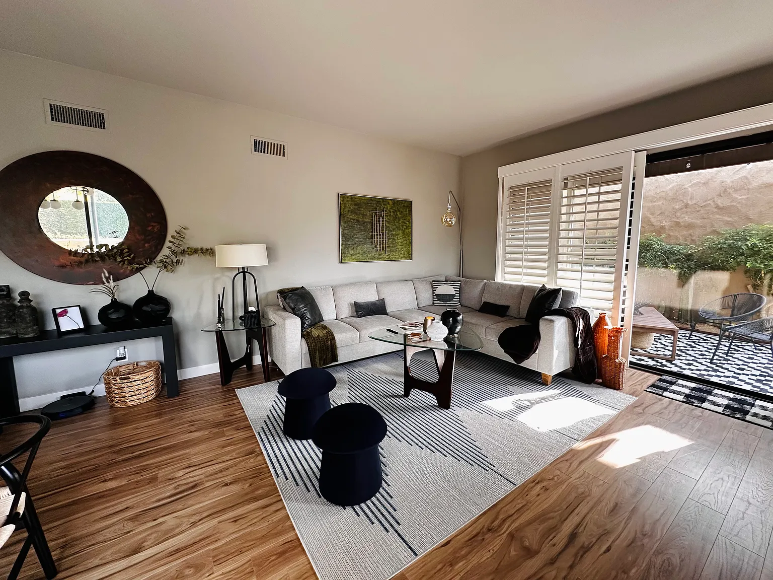 2 bed, 1286 sqft, $3,750 — Photo 1