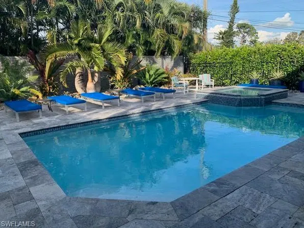 619 92nd AVE N, NAPLES, FL 34108
