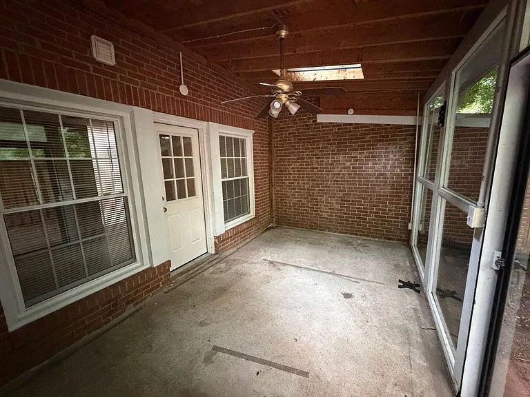 103 Wenwood Cir — Photo 17
