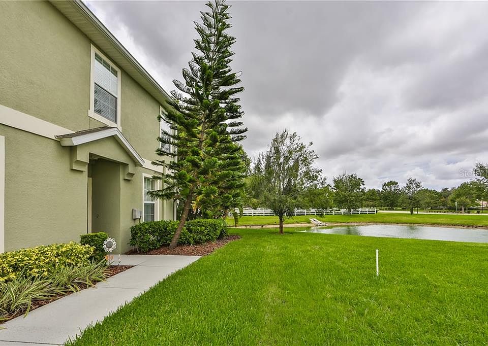 1st image of 825 Ashentree Dr
