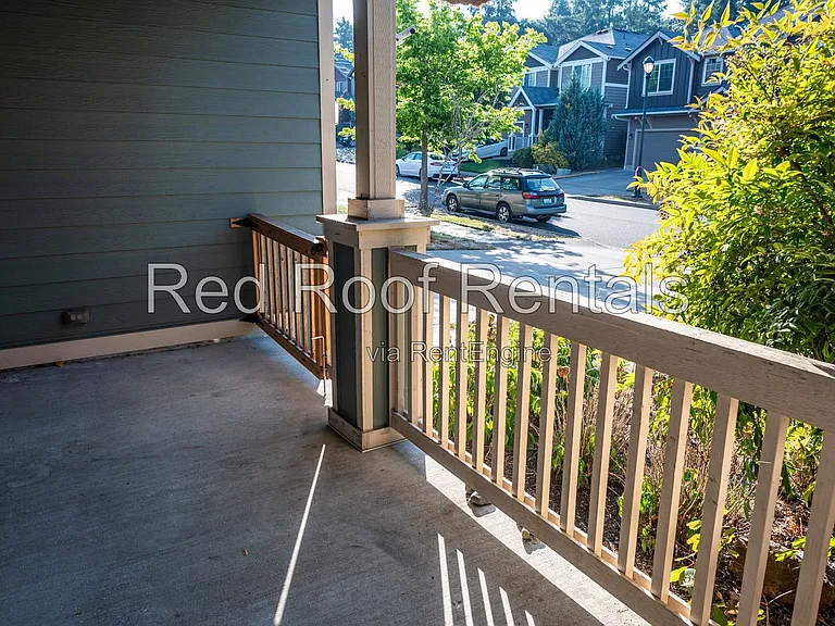 1441 Farina Loop SE — Photo 6