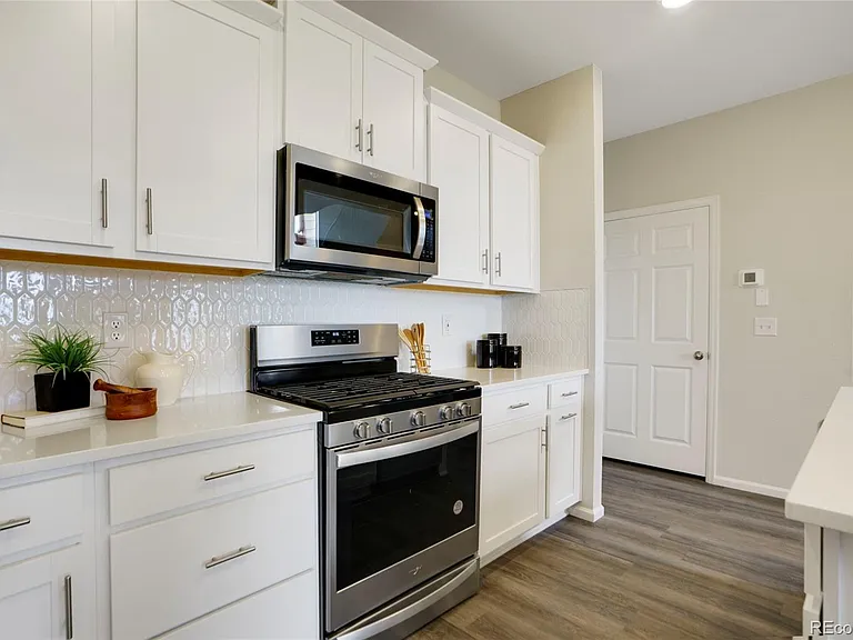 13838 Vispo Way — Photo 7