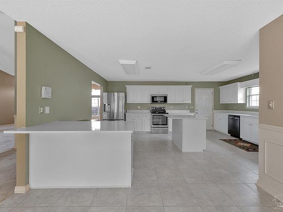5th image of 2793 Dunsmuir Dr