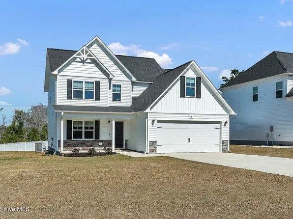 218 Purple Martin Drive, Hubert, NC 28539