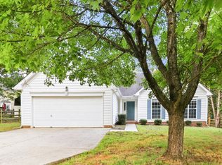 13113 Peacock Ln, Charlotte, NC 28215