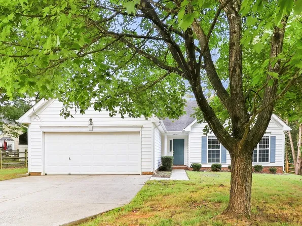 13113 Peacock Ln, Charlotte, NC 28215