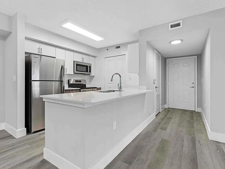 Tamarac FL apartments For Rent | Coral Vista Luxury Apartments | Apartments near Coral Springs