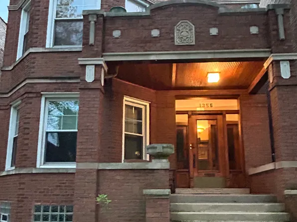 1355 W Thorndale Ave, Chicago, IL 60660