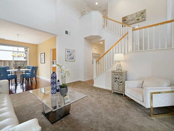 2nd image of 21 Driftwood Ct