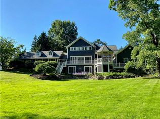 468 Bell St, Chagrin Falls, OH 44022