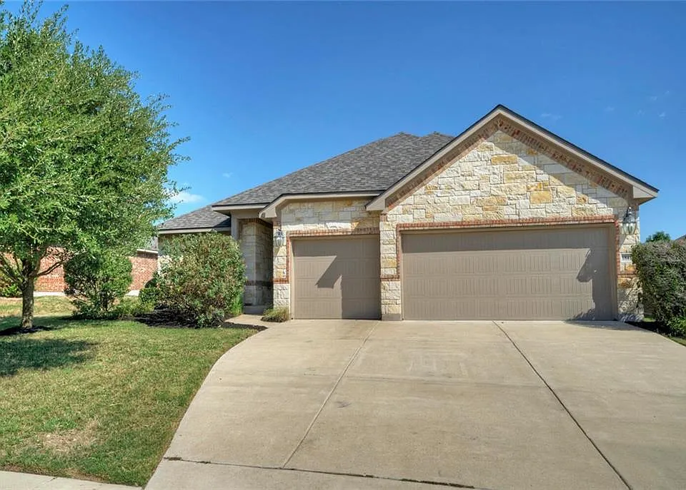 18413 Falcon Pointe Blvd