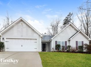 214 Falling Leaf Ln, Winder, GA 30680
