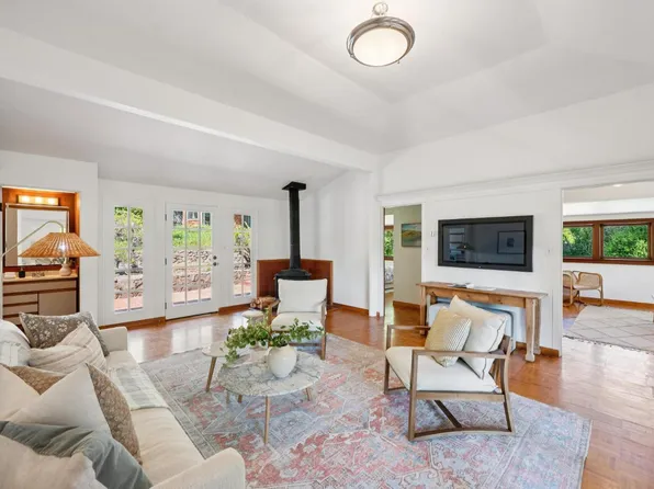 9 Portola Avenue, Point Reyes Station, CA 94956