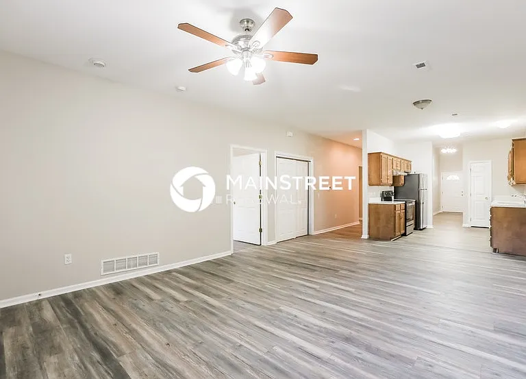 2430 Wilson Ave — Photo 5