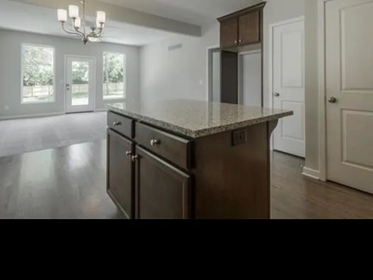 12908 W 93rd St — Photo 9