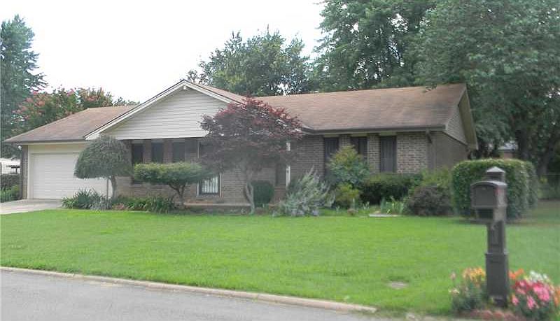 1st image of 1130 Eastwood Dr