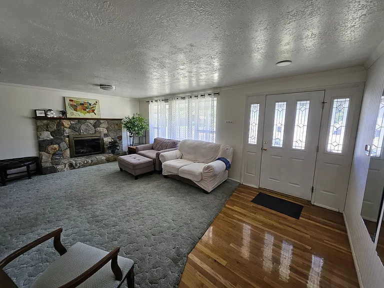 1230 E Manor Cir — Photo 7