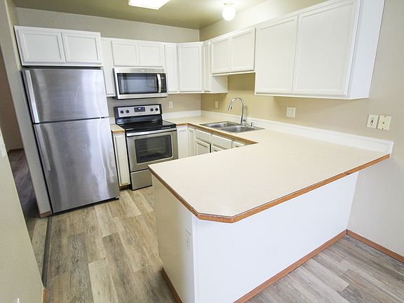 2nd image of 407 E 8th Ave Unit 1