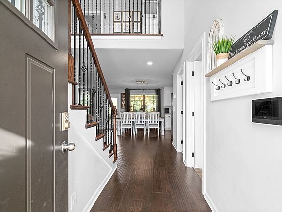 3rd image of 508 Wingfield Ct