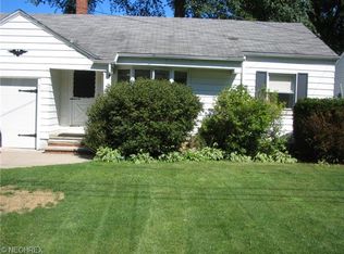 131 Vineyard Rd, Avon Lake, OH 44012