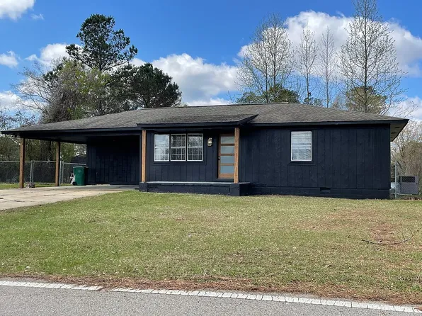 727 Lakeshire Dr, Tupelo, MS 38804