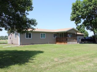 769 W 2nd Pl, Ainsworth, NE 69210