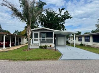 620 Hickory Hl, Lady Lake, FL 32159