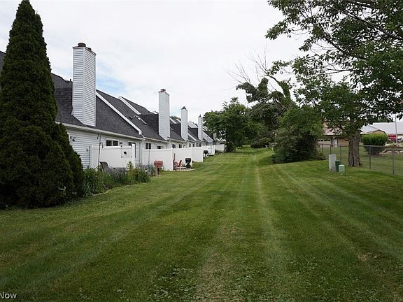 5th image of 4296 Alpine Hill Ct #4