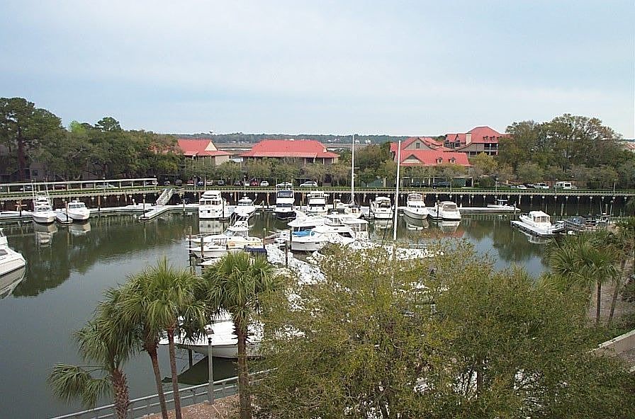 1st image of 13 Harbourside Ln APT 7170