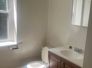 221 N Woodlawn Ave, Clifton Heights, PA 19018
