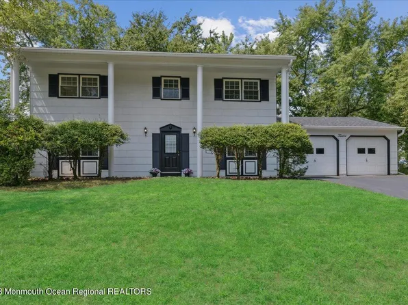 12 St Lawrence Way, Marlboro, NJ 07746