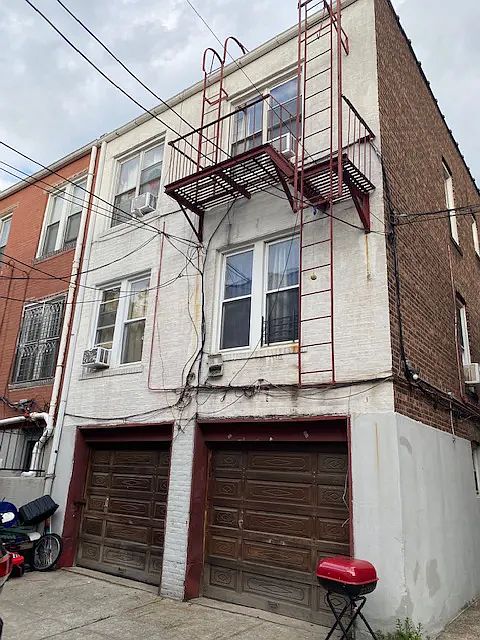 2nd image of 4304 60th St