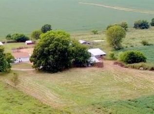 301 NE 301st Rd, Clinton, MO 64735