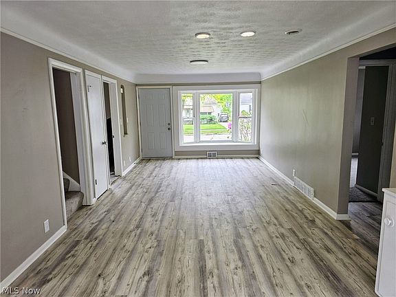 4th image of 13508 Oakview Blvd